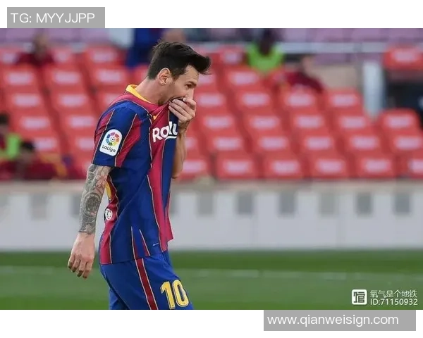 足球巨星跌落神坛街头漂泊展现辉煌背后的孤独人生